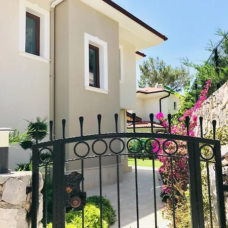 Göcek Begonville Villa no 8 * Fethiye